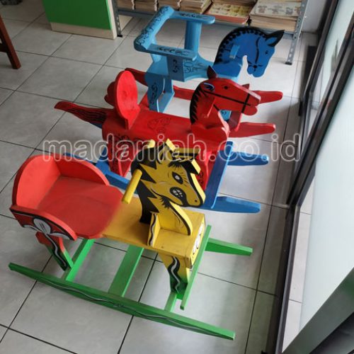 Jual Harga Murah Mainan Kuda Goyang Anak TK PAUD Sinjai