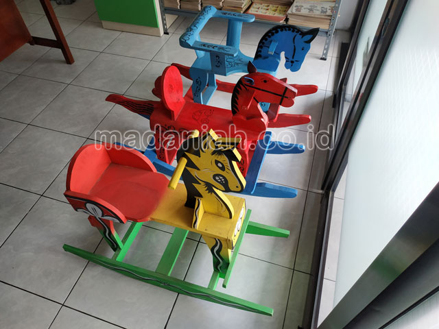 Jual Harga Murah Mainan Kuda Goyang Anak TK PAUD Sinjai