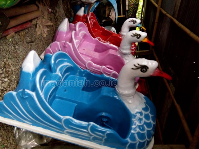 Jual Harga Murah Pabrik Produsen Sepeda Air Fiberglass Kepulauan Aru