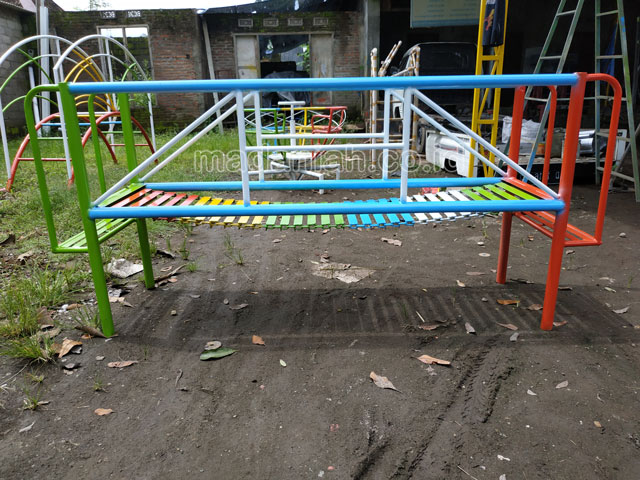 Jual Murah Mainan Jembatan Rantai Goyang Anak Pegunungan Bintang