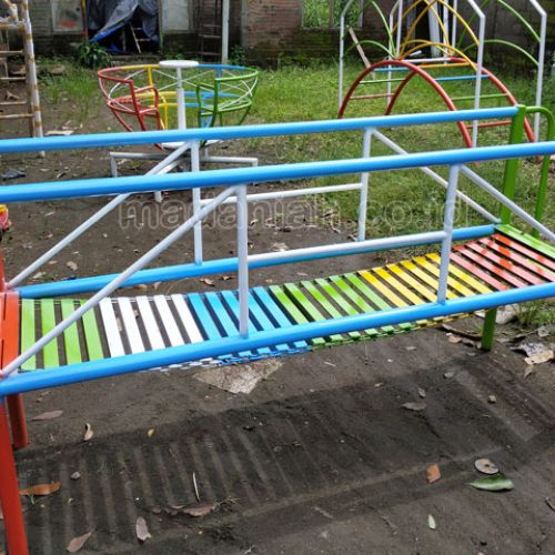 Jual Murah Mainan Jembatan Rantai Goyang Anak TK Sabu Raijua