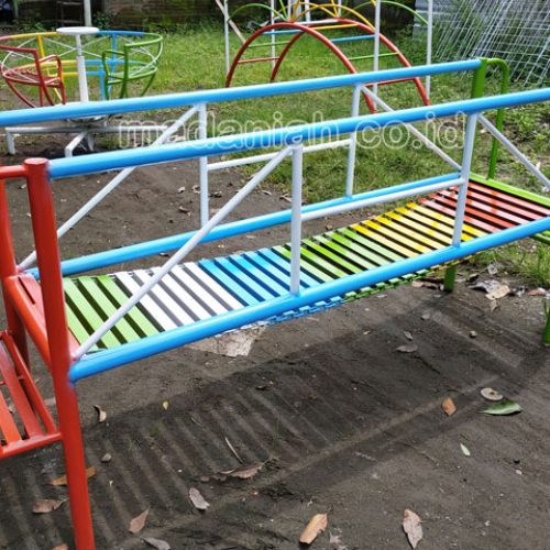 Jual Murah Mainan Jembatan Rantai Goyang Anak TK Wajo Jual Murah Mainan Jembatan Rantai Goyang Anak TK Wajo