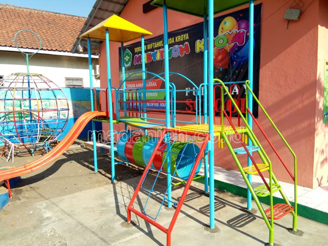 Jual Murah Mainan Playground Anak TK PAUD Landak