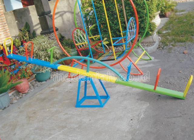 Jual Harga Murah Mainan Jungkitan Anak TK PAUD Halmahera Utara