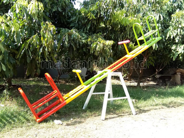 Jual Harga Murah Mainan Jungkitan Anak TK PAUD Klaten