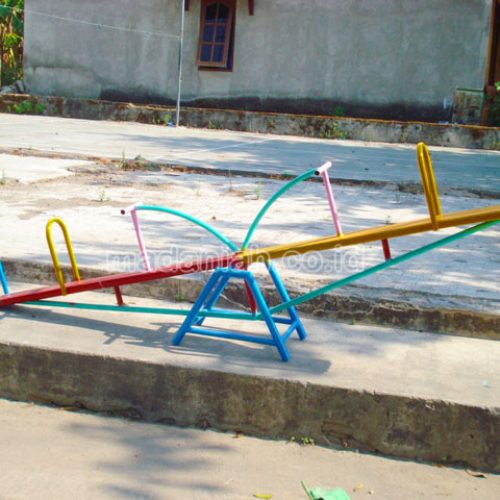 Jual Harga Murah Mainan Jungkitan Anak TK PAUD Maluku Barat Daya