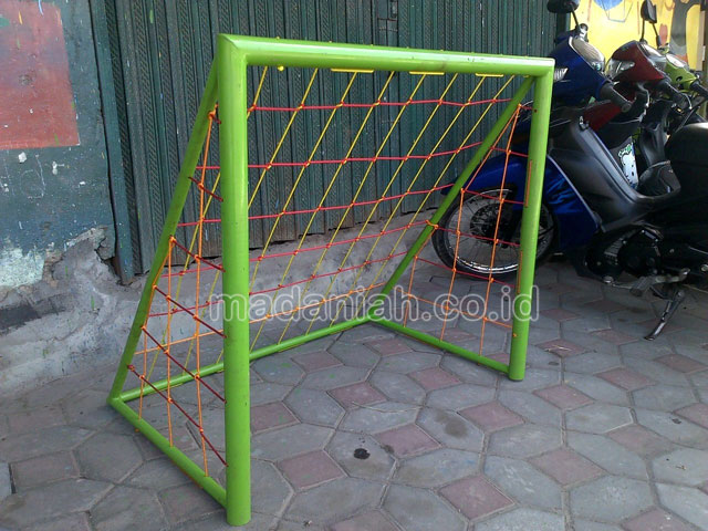 Jual Murah Mainan Gawang Sepak Bola Anak TK PAUD Bone