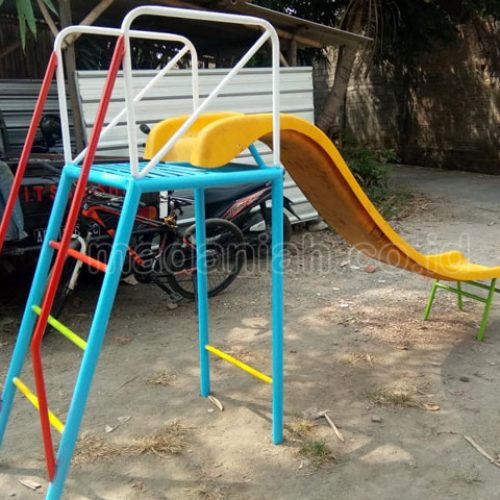 Jual Murah Mainan Perosotan Fiber Anak TK PAUD Kepulauan Barito Utara Jual Murah Mainan Perosotan Fiber Anak TK PAUD Kepulauan Barito Utara