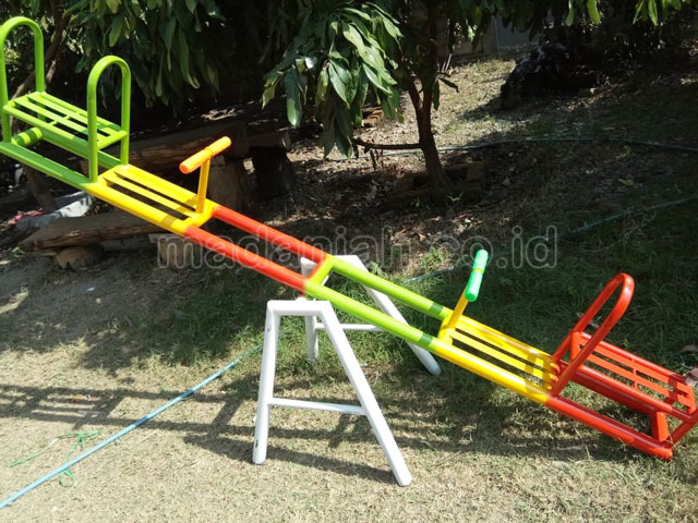 Jual Harga Murah Mainan Jungkitan Anak TK PAUD Kota Kendari