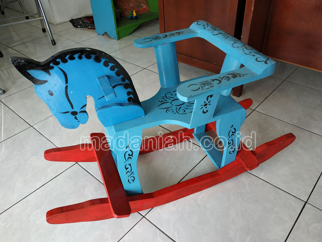 Jual Harga Murah Mainan Kuda Goyang Anak TK PAUD Takalar