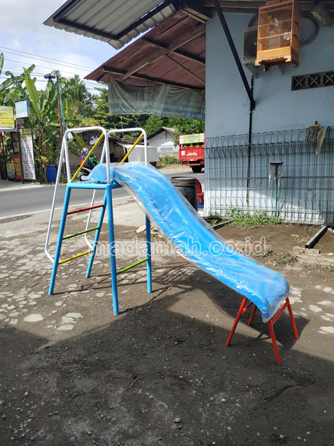 Jual Murah Mainan Perosotan Fiber Anak TK PAUD Kepahiang