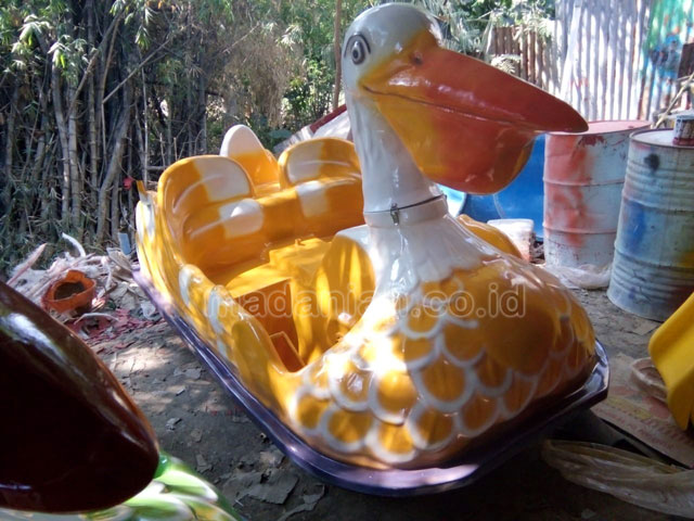 Jual Harga Murah Pabrik Produsen Sepeda Air Fiberglass Karangasem