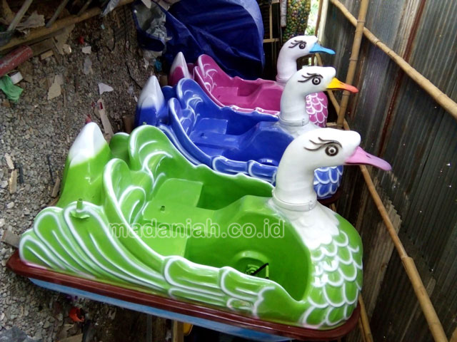Jual Harga Murah Pabrik Produsen Sepeda Air Fiberglass Lanny Jaya