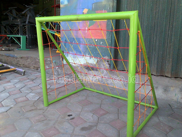 Jual Harga Murah Mainan Gawang Sepak Bola Anak TK PAUD Asahan