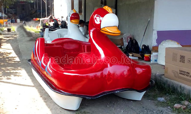 Jual Harga Murah Pabrik Produsen Sepeda Air Fiberglass Belu