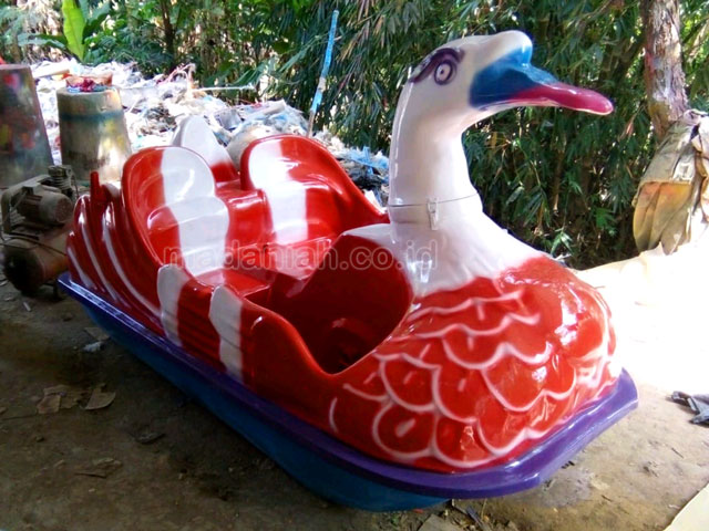 Jual Harga Murah Pabrik Produsen Sepeda Air Fiberglass Bojonegoro