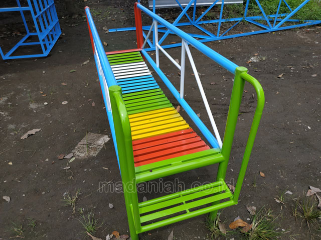 Jual Murah Mainan Jembatan Rantai Goyang Anak TK Padang