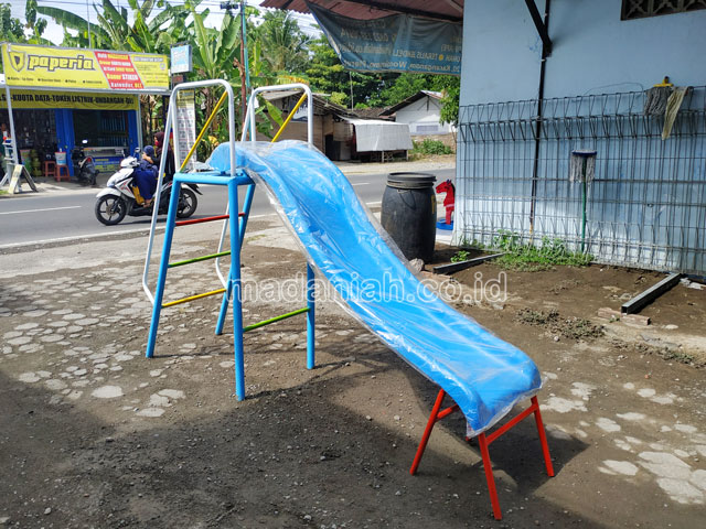 Jual Murah Mainan Perosotan Fiber Anak TK PAUD Lebong