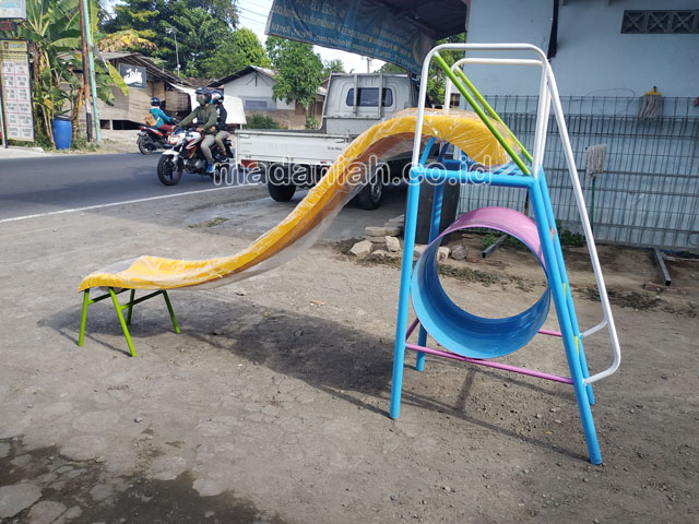 Jual Murah Mainan Perosotan Fiber Anak TK PAUD Payakumbuh