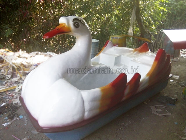 Jual Murah Pabrik Produsen Sepeda Air Fiberglass Tapanuli Tengah