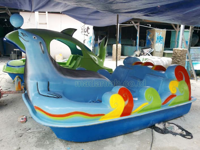 Jual Harga Murah Pabrik Produsen Sepeda Air Fiberglass Pekalongan