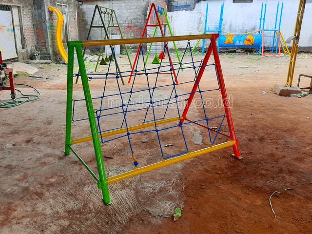 Jual Mainan Panjat Tambang Segitiga Anak TK PAUD Kota Batam