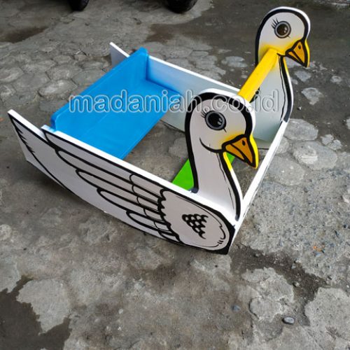 Jual Murah Mainan Angsa Goyang Anak TK PAUD Mamasa