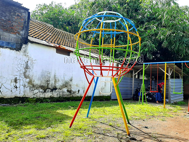 Jual Murah Mainan Bola Dunia Anak TK PAUD Dairi