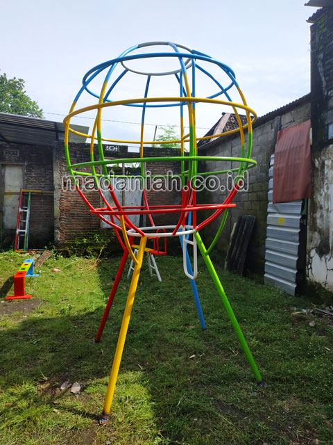 Jual Murah Mainan Bola Dunia Anak TK PAUD Minahasa