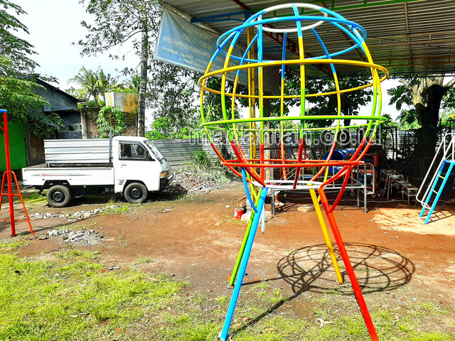 Jual Murah Mainan Bola Dunia Anak TK PAUD Nias Utara