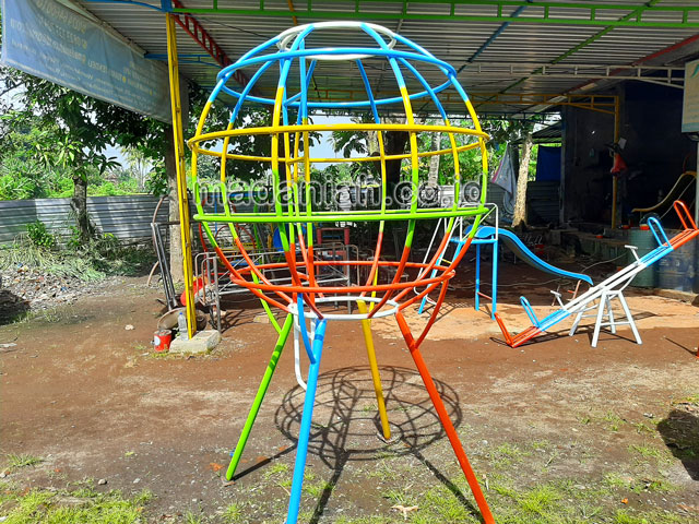 Jual Murah Mainan Bola Dunia Anak TK PAUD Tanah Datar