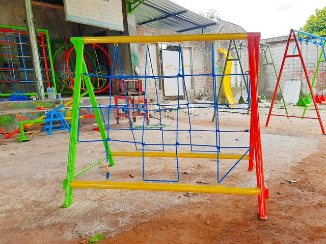 Jual Murah Mainan Panjat Tambang Segitiga Anak TK PAUD Asahan