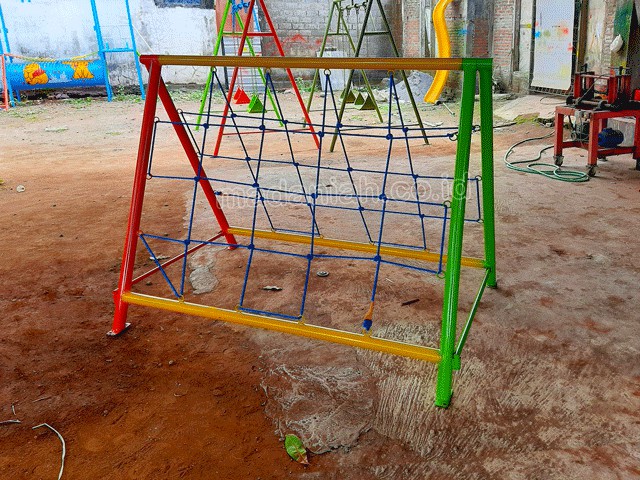 Jual Murah Mainan Panjat Tambang Segitiga Anak TK PAUD Toba