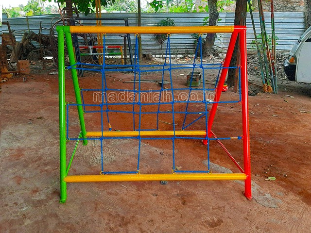 Jual Murah Mainan Panjat Tambang Segitiga Anak TK Palangka Raya