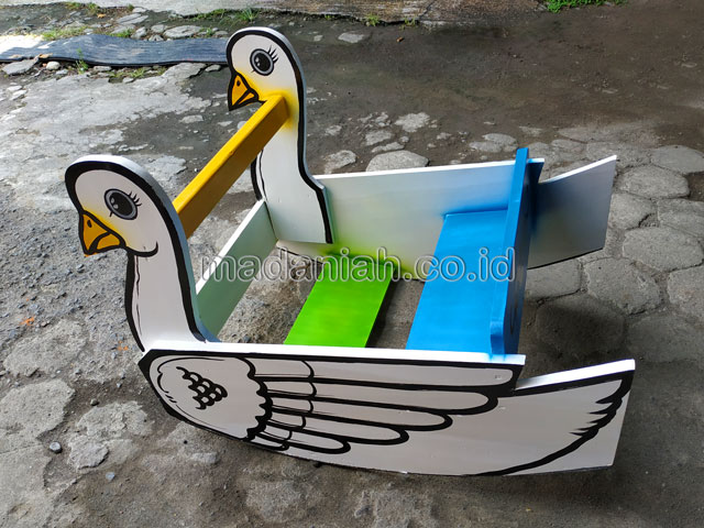 Jual Murah Toko Mainan Angsa Goyang Anak TK PAUD Batang