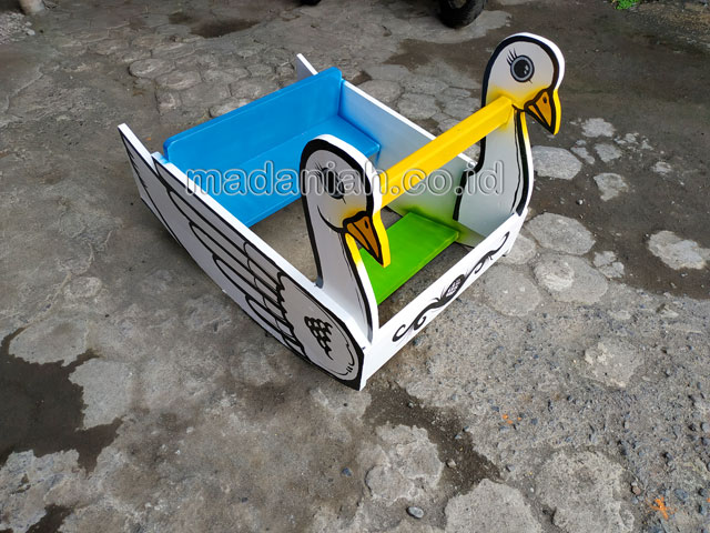 Jual Murah Toko Mainan Angsa Goyang Anak TK PAUD Purworejo