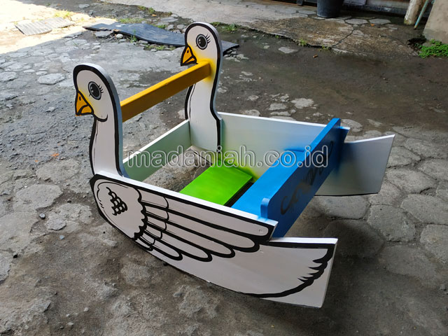 Jual Murah Mainan Angsa Goyang Anak TK PAUD Aceh Utara