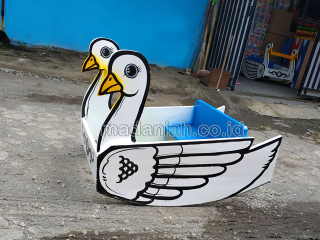Jual Murah Mainan Angsa Goyang Anak TK PAUD Bantul
