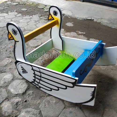 Jual Murah Mainan Angsa Goyang Anak TK PAUD Merauke