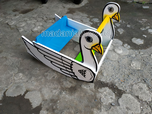 Jual Murah Mainan Angsa Goyang Anak TK PAUD Nagan Raya