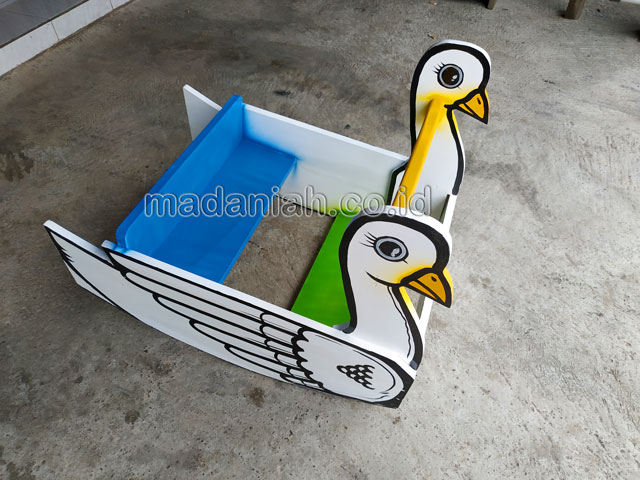 Jual Murah Mainan Angsa Goyang Anak TK PAUD Sidoarjo