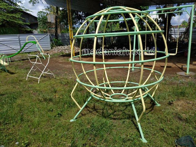 Jual Murah Mainan Bola Dunia Anak TK PAUD Bondowoso