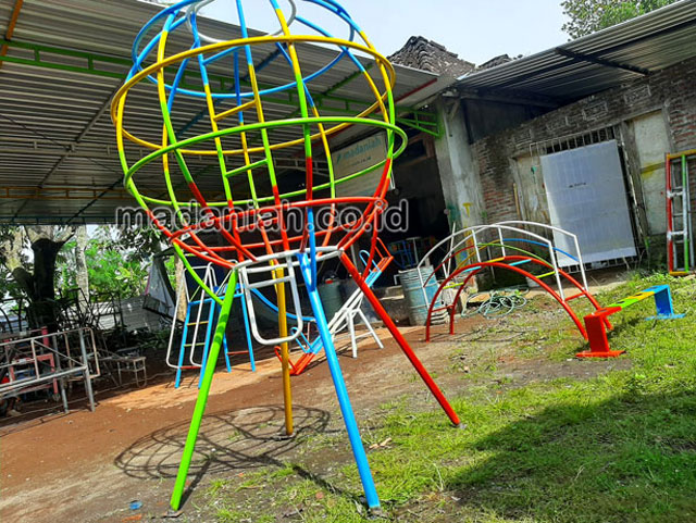 Jual Murah Mainan Bola Dunia Anak TK PAUD Bontang