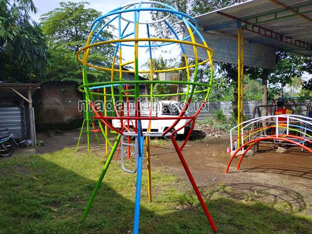 Jual Murah Mainan Bola Dunia Anak TK PAUD Kudus