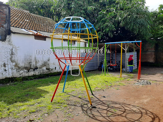 Jual Murah Mainan Bola Dunia Anak TK PAUD Mamberamo Raya