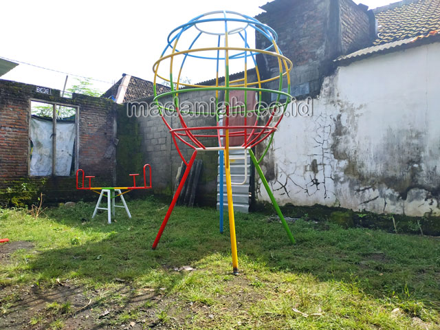 Jual Murah Mainan Bola Dunia Anak TK PAUD Pamekasan