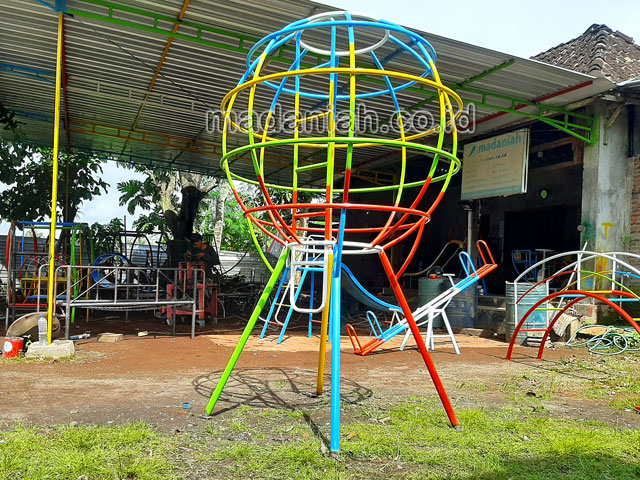 Jual Murah Mainan Bola Dunia Anak TK PAUD Yahukimo