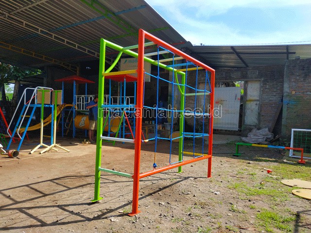 Jual Murah Mainan Monkey Bar Anak TK PAUD Mimika