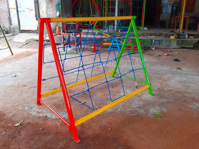Jual Murah Mainan Panjat Tambang Segitiga Anak TK PAUD Banyumas