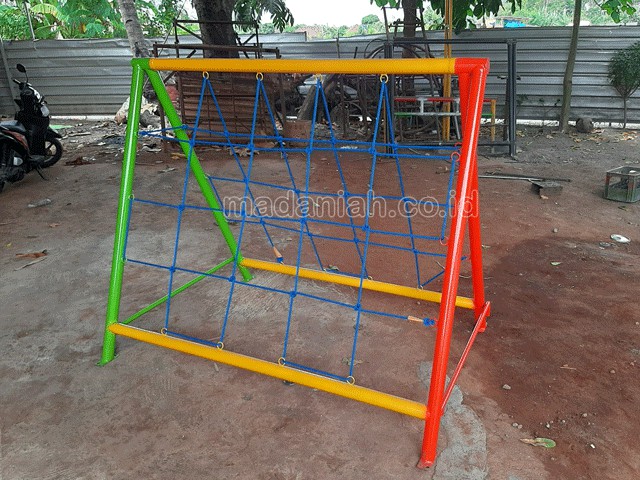 Jual Murah Mainan Panjat Tambang Segitiga Anak TK PAUD Blitar